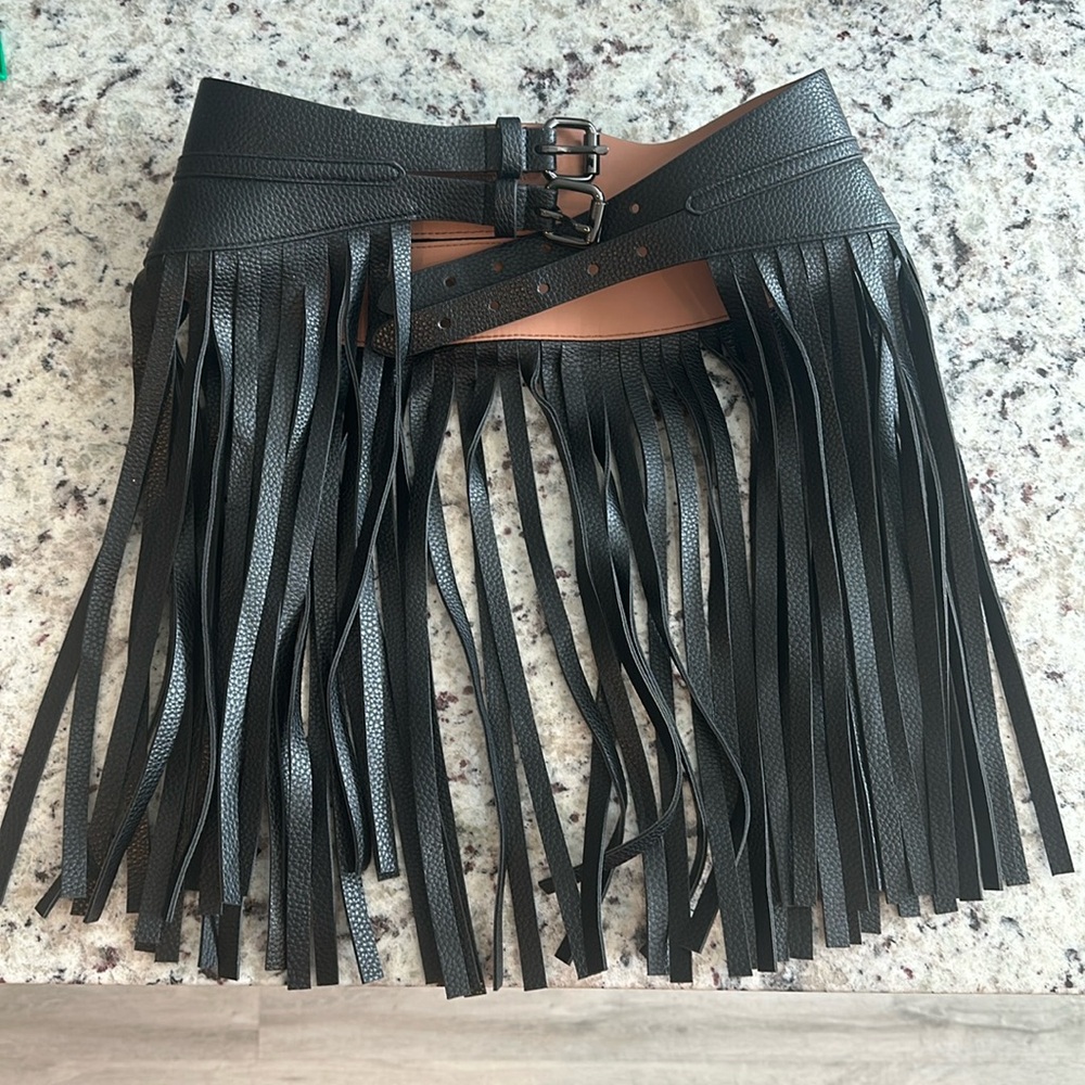 BCBGMAXAZRIA BLACK LEATHER FRINGE WAIST BELT NWOT
